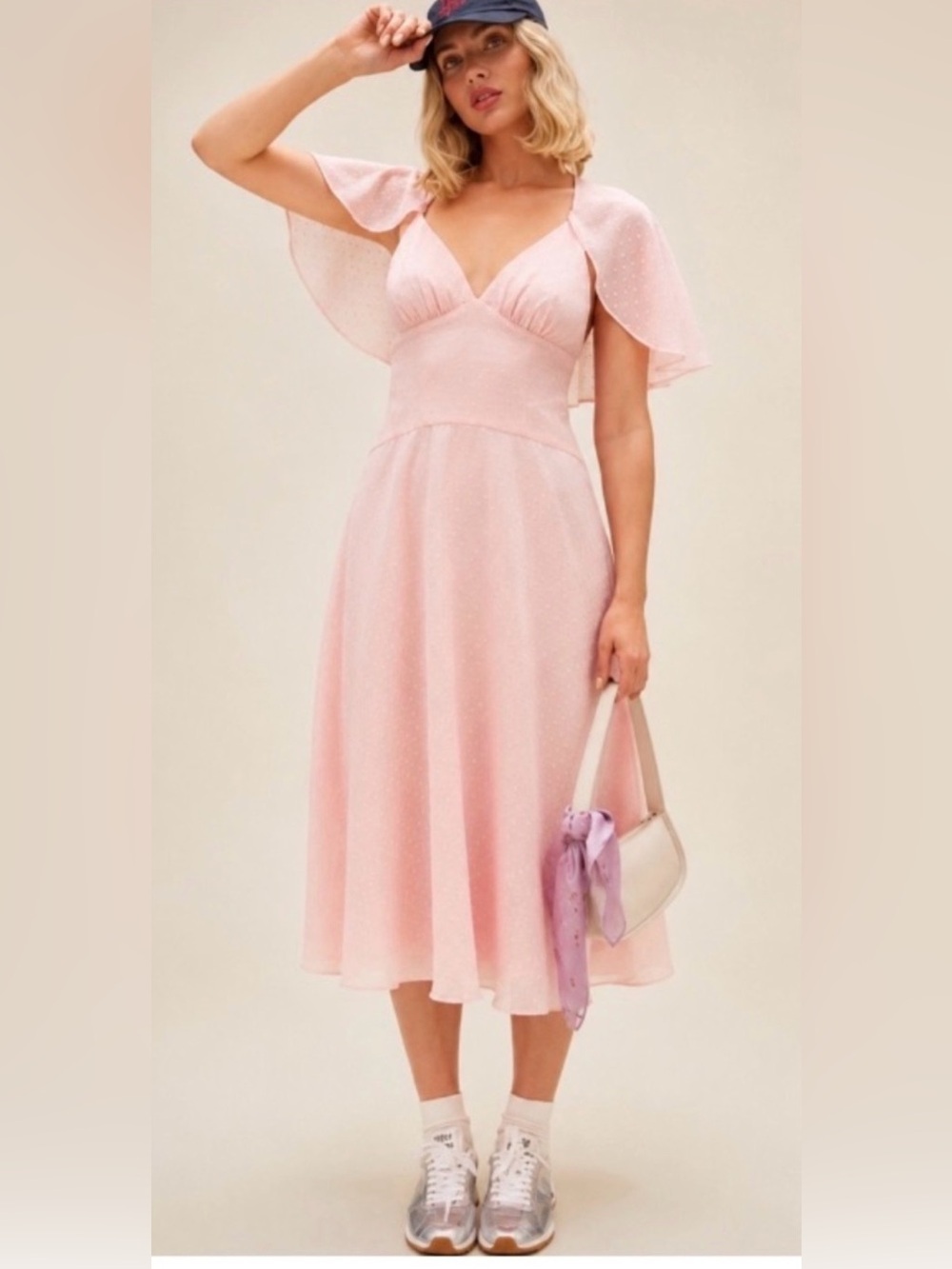 NWT Reformation Pia Pink Blush
Swiss Dot Midi Dress